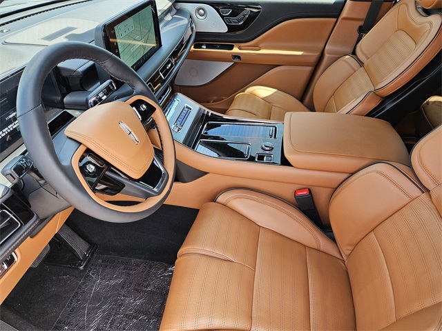 Vehicle image 12 of 32