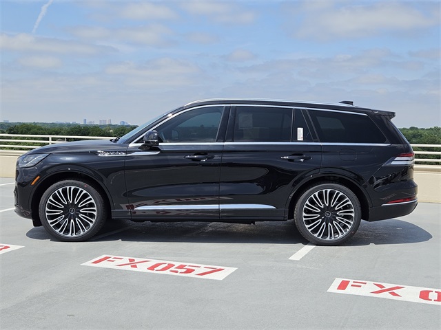 Vehicle image 7 of 32