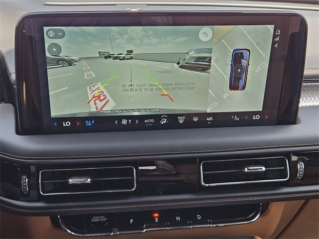 Vehicle image 17 of 32
