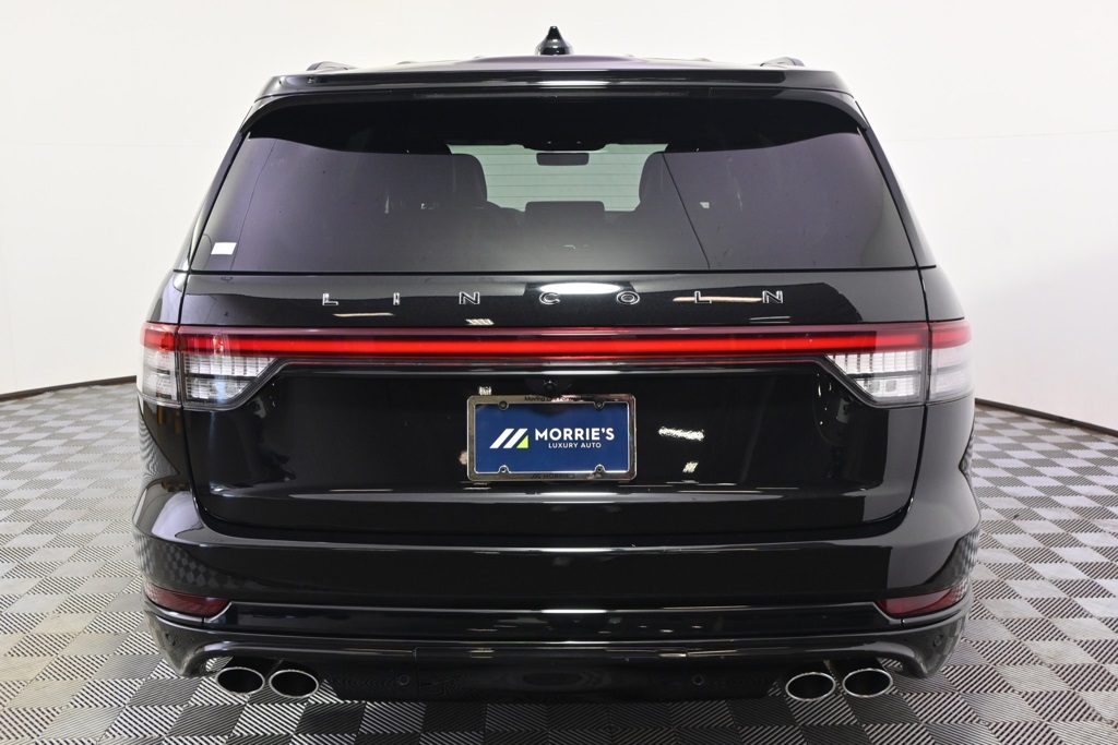Vehicle image 8 of 34