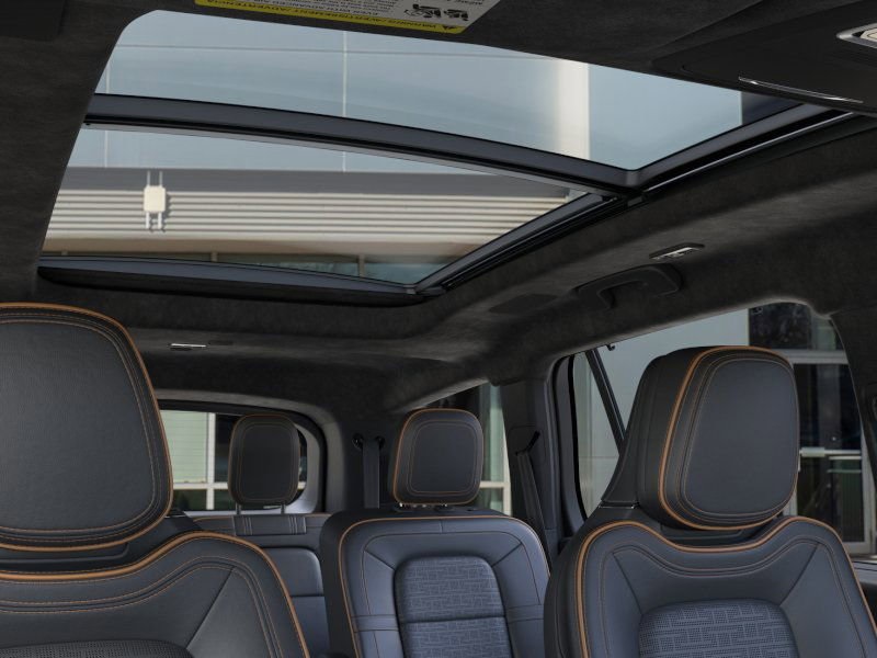 2025 Lincoln Aviator Black Label Image 13 of 22