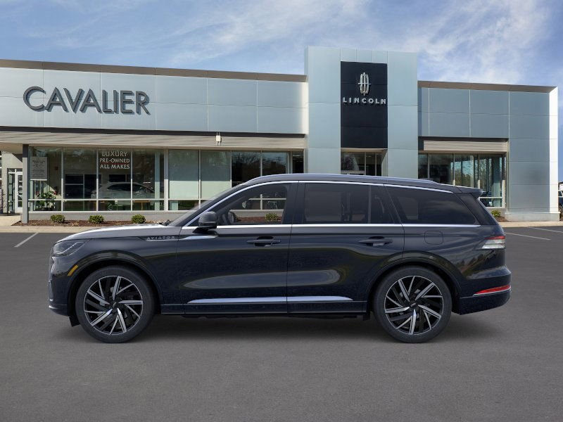 2025 Lincoln Aviator Black Label Image 8 of 22