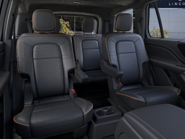 2025 Lincoln Aviator Black Label Image 12 of 23