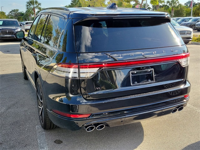 Vehicle image 5 of 30