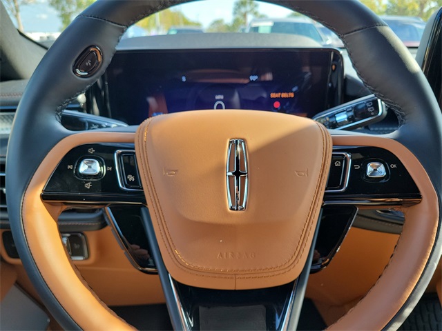 Vehicle image 12 of 30