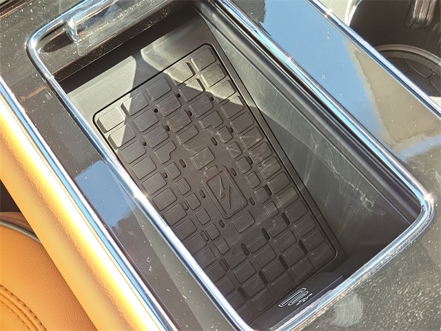 Vehicle image 18 of 30