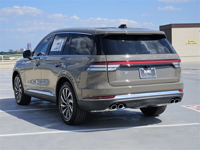 Vehicle image 5 of 31