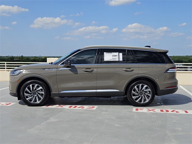 Vehicle image 7 of 31