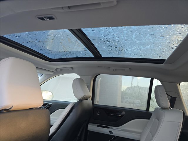 2025 Lincoln Aviator Premiere Image 25 of 30