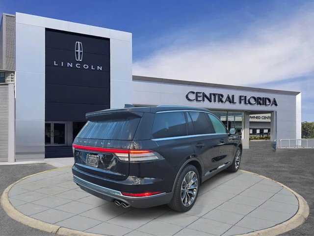 2025 Lincoln Aviator Premiere Image 5 of 30