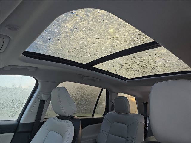 2025 Lincoln Aviator Premiere Image 13 of 30