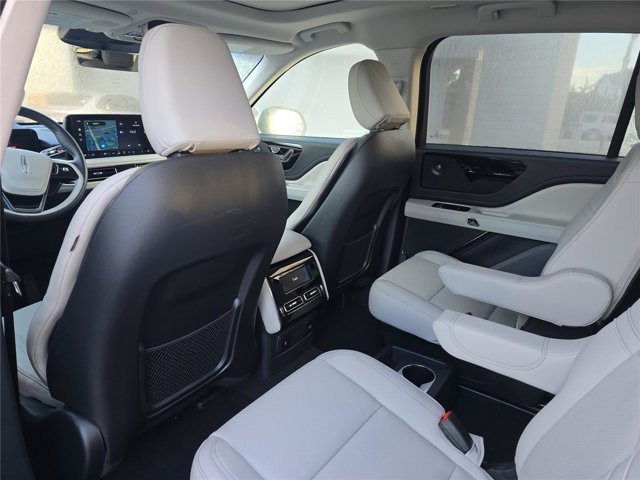 2025 Lincoln Aviator Premiere Image 12 of 30