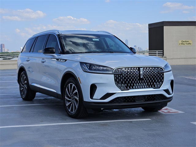 Vehicle image 3 of 32