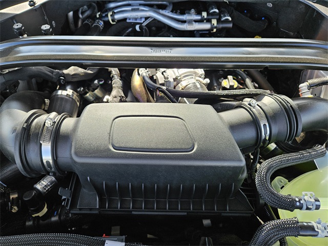 Vehicle image 31 of 32