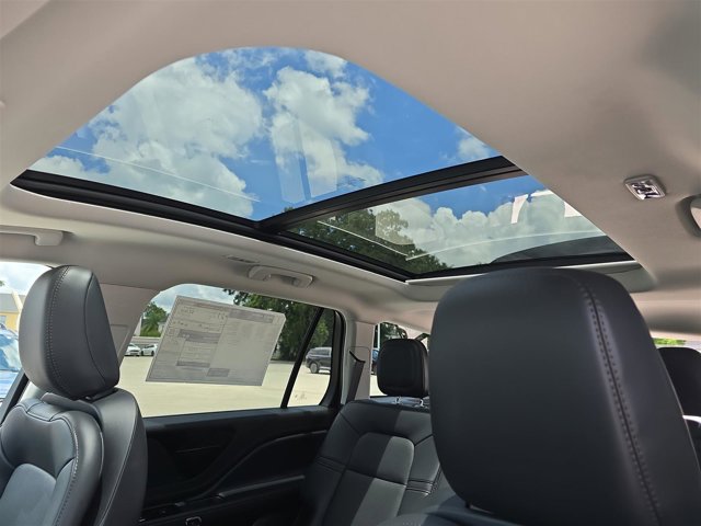 2025 Lincoln Aviator Premiere Image 27 of 31