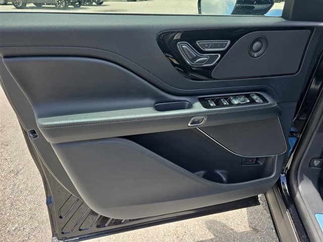 2025 Lincoln Aviator Premiere Image 22 of 31