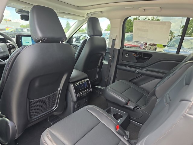 2025 Lincoln Aviator Premiere Image 11 of 31