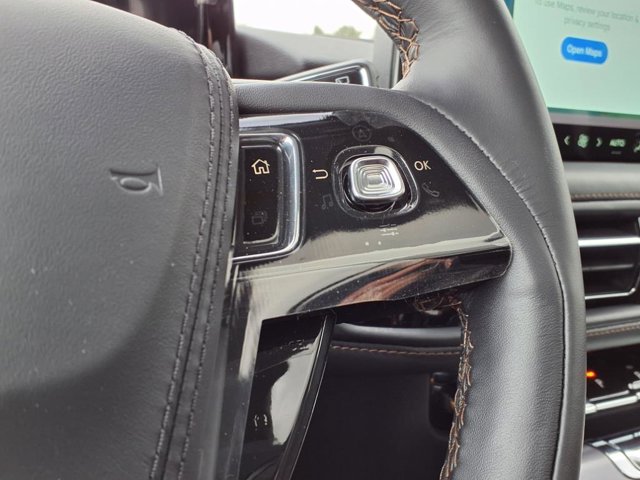 Vehicle image 23 of 26