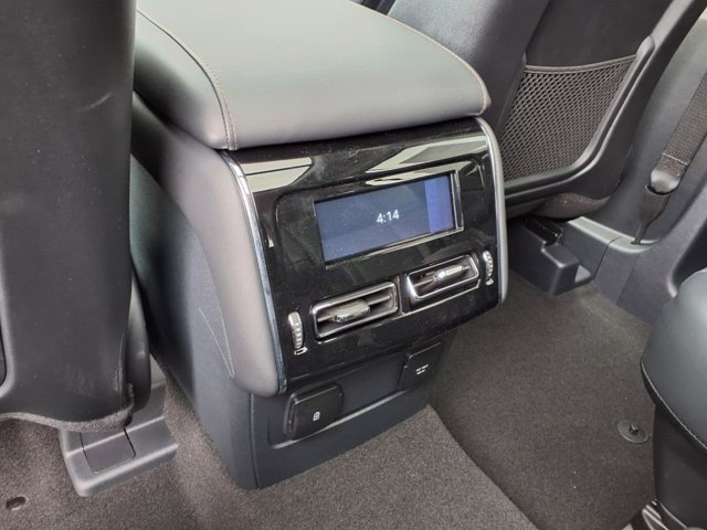 Vehicle image 9 of 26