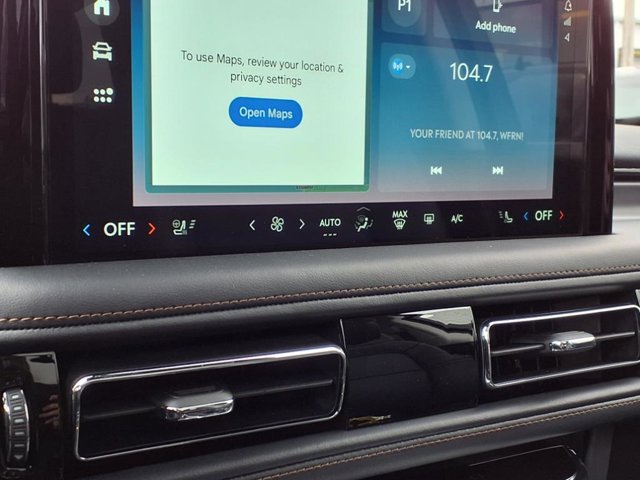 Vehicle image 20 of 26