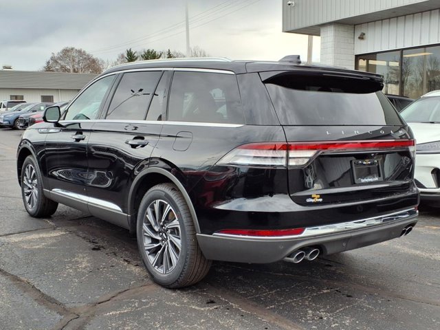 Vehicle image 5 of 26