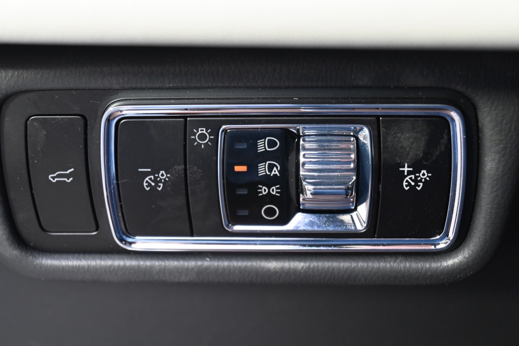 Vehicle image 34 of 34