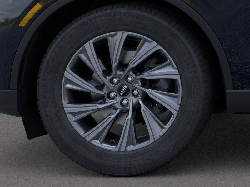 Vehicle image 18 of 44