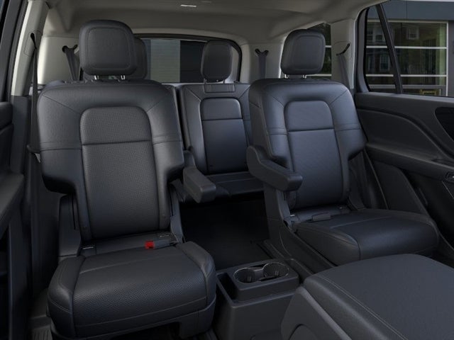 Vehicle image 23 of 44