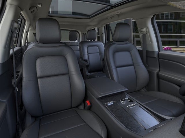 Vehicle image 21 of 44