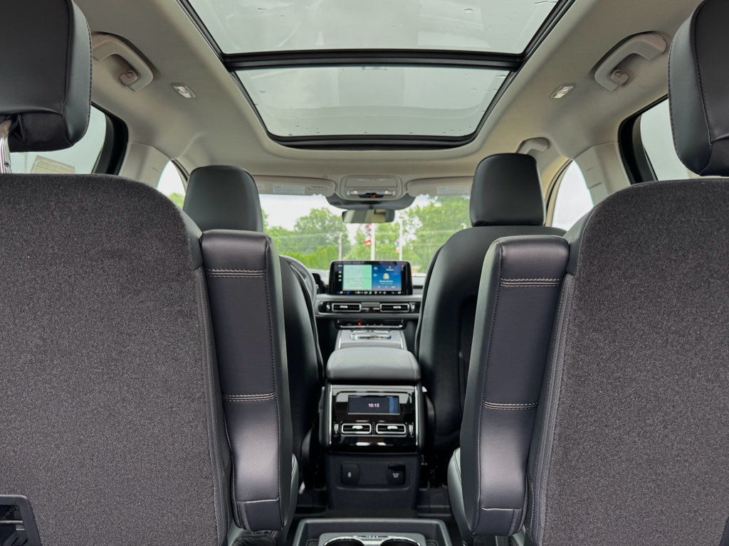 Vehicle image 40 of 41