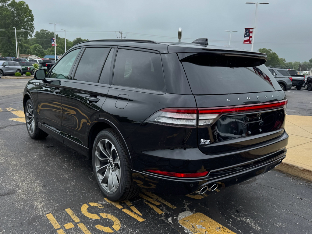 Vehicle image 7 of 41