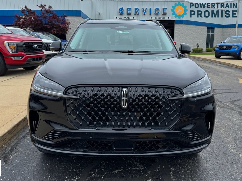Vehicle image 3 of 41