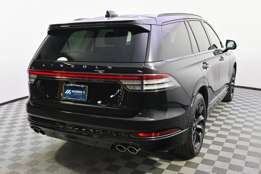 Vehicle image 7 of 36