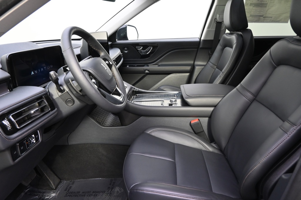 Vehicle image 13 of 36