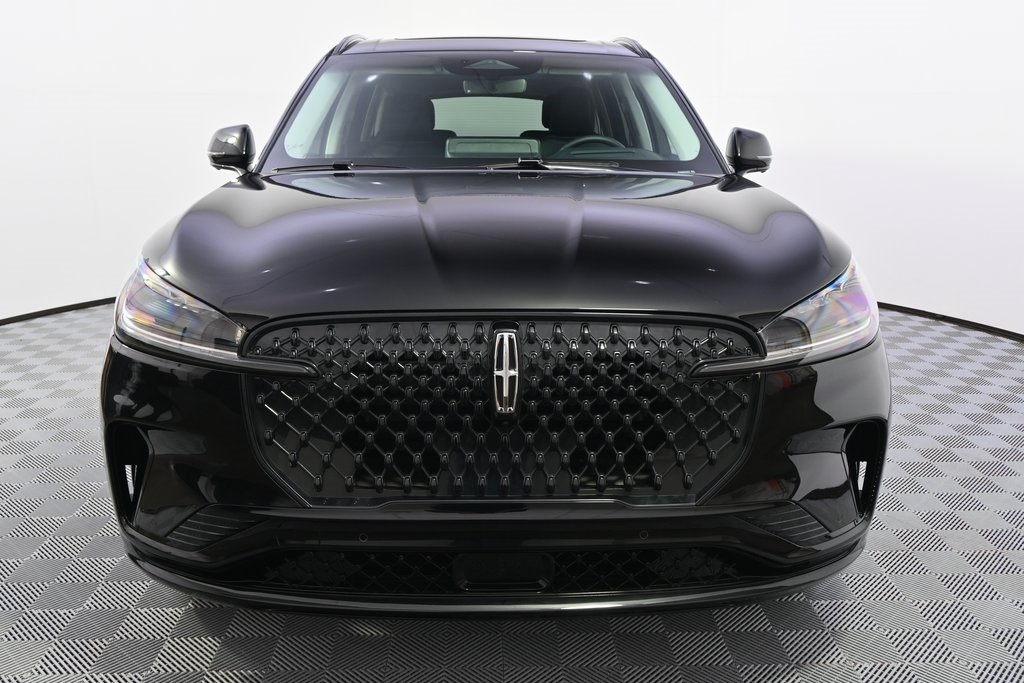 Vehicle image 3 of 36