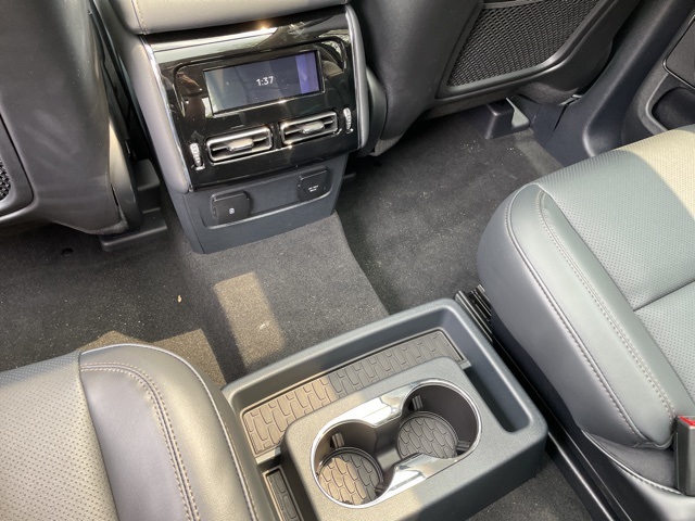 Vehicle image 35 of 61