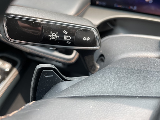 Vehicle image 25 of 61