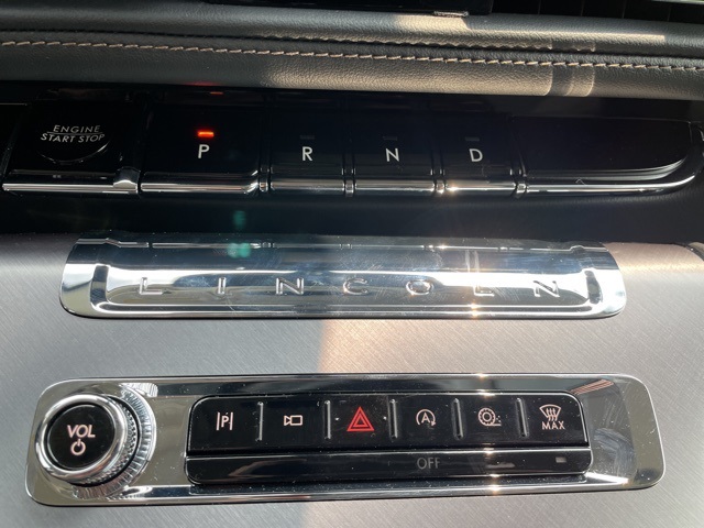Vehicle image 15 of 61