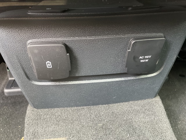 Vehicle image 37 of 61