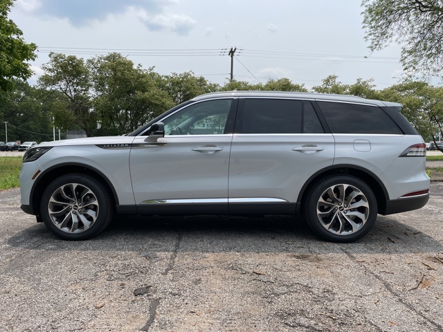Vehicle image 7 of 61