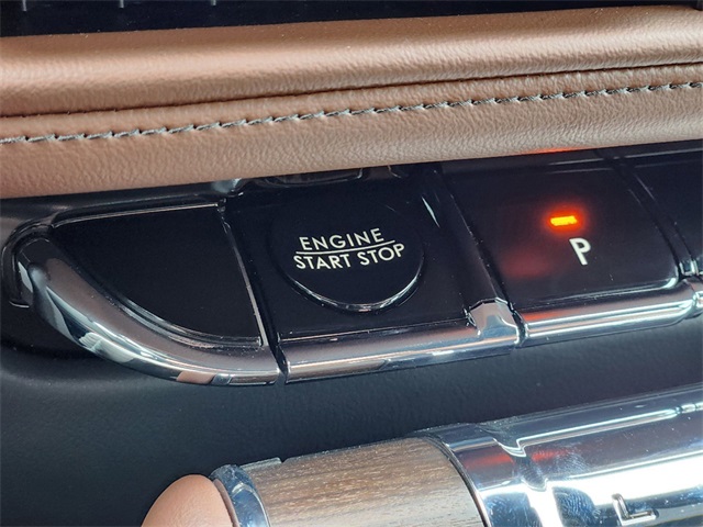 Vehicle image 19 of 31
