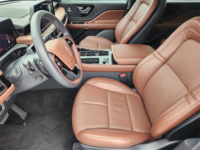 Vehicle image 12 of 31