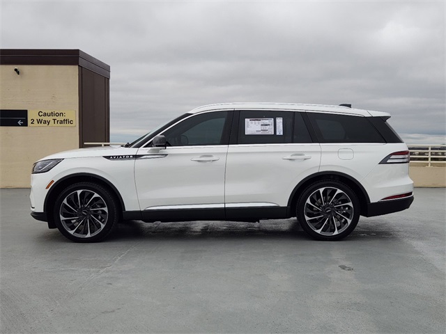Vehicle image 7 of 31