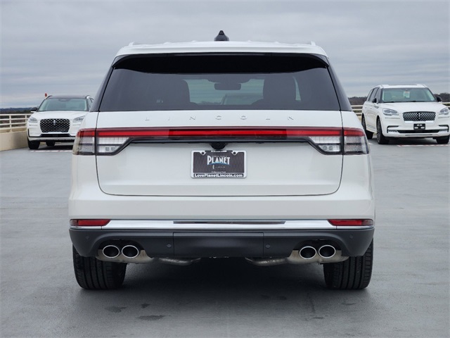 Vehicle image 5 of 31