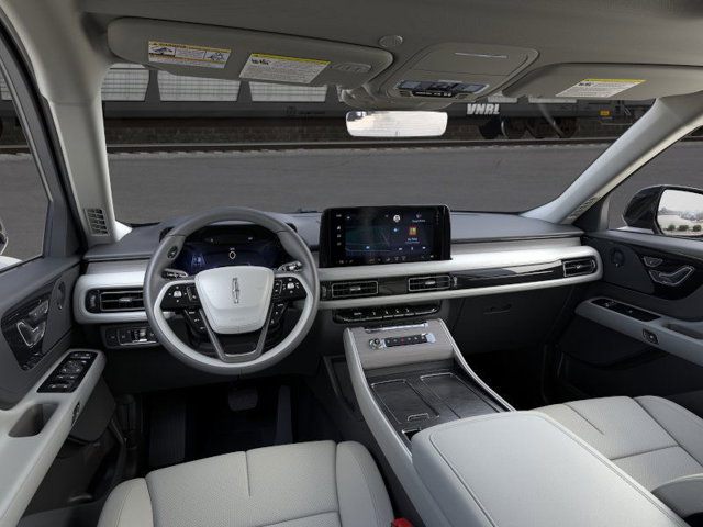 2025 Lincoln Aviator Reserve Image 14 of 23