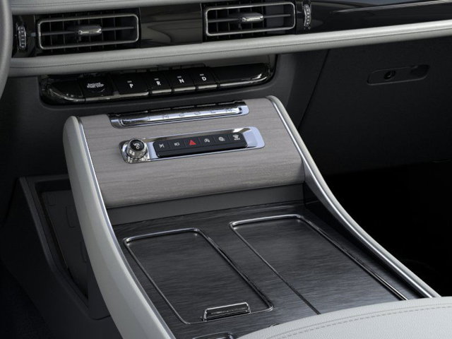 2025 Lincoln Aviator Reserve Image 18 of 23