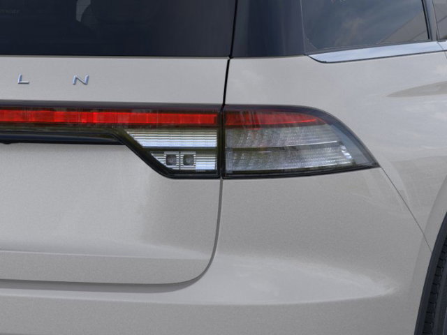 2025 Lincoln Aviator Reserve Image 20 of 23