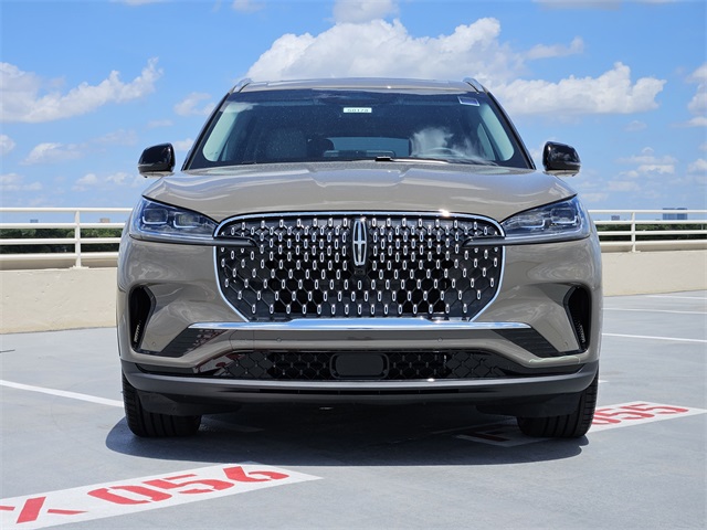 Vehicle image 2 of 32