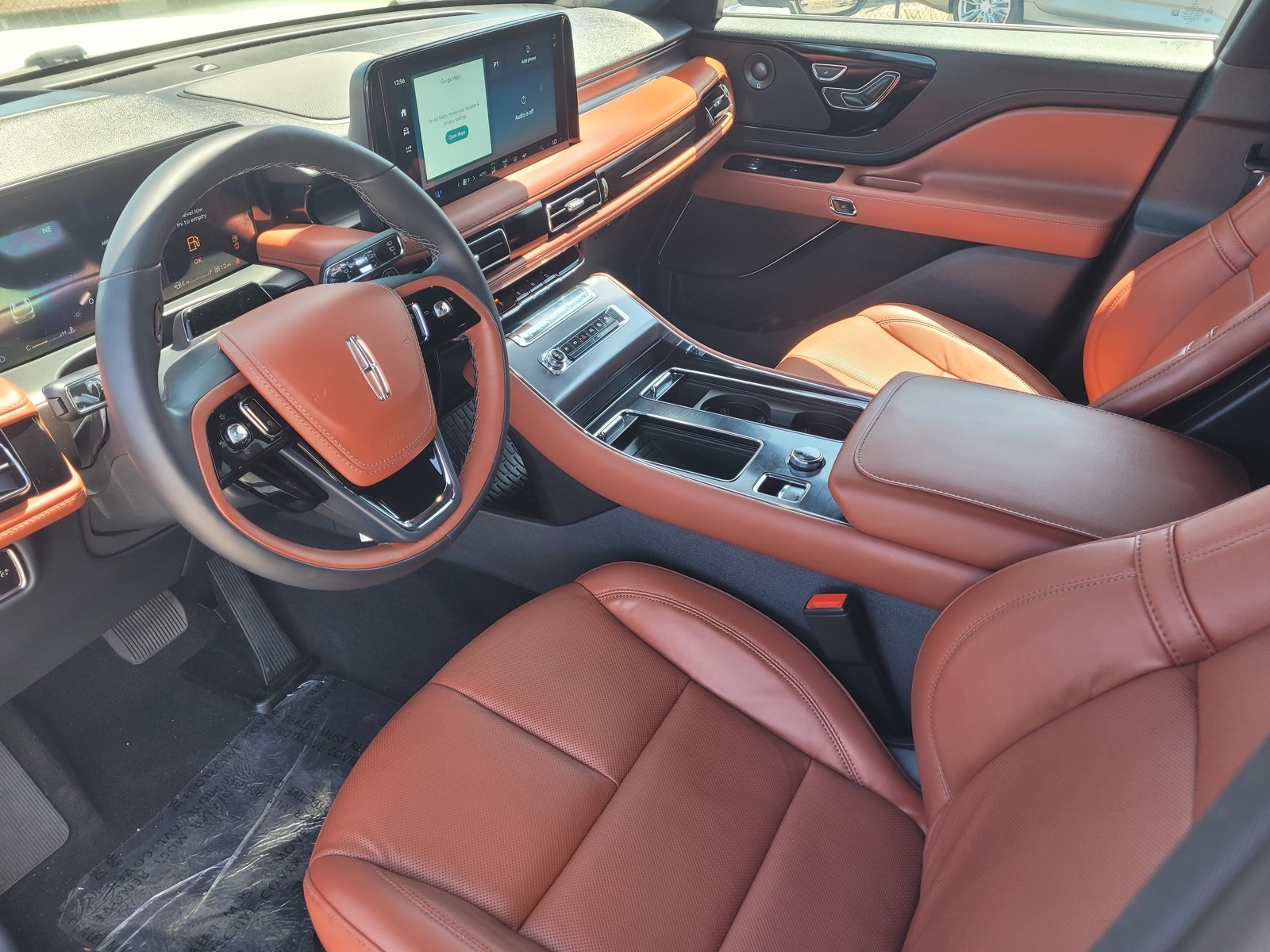 Vehicle image 11 of 12