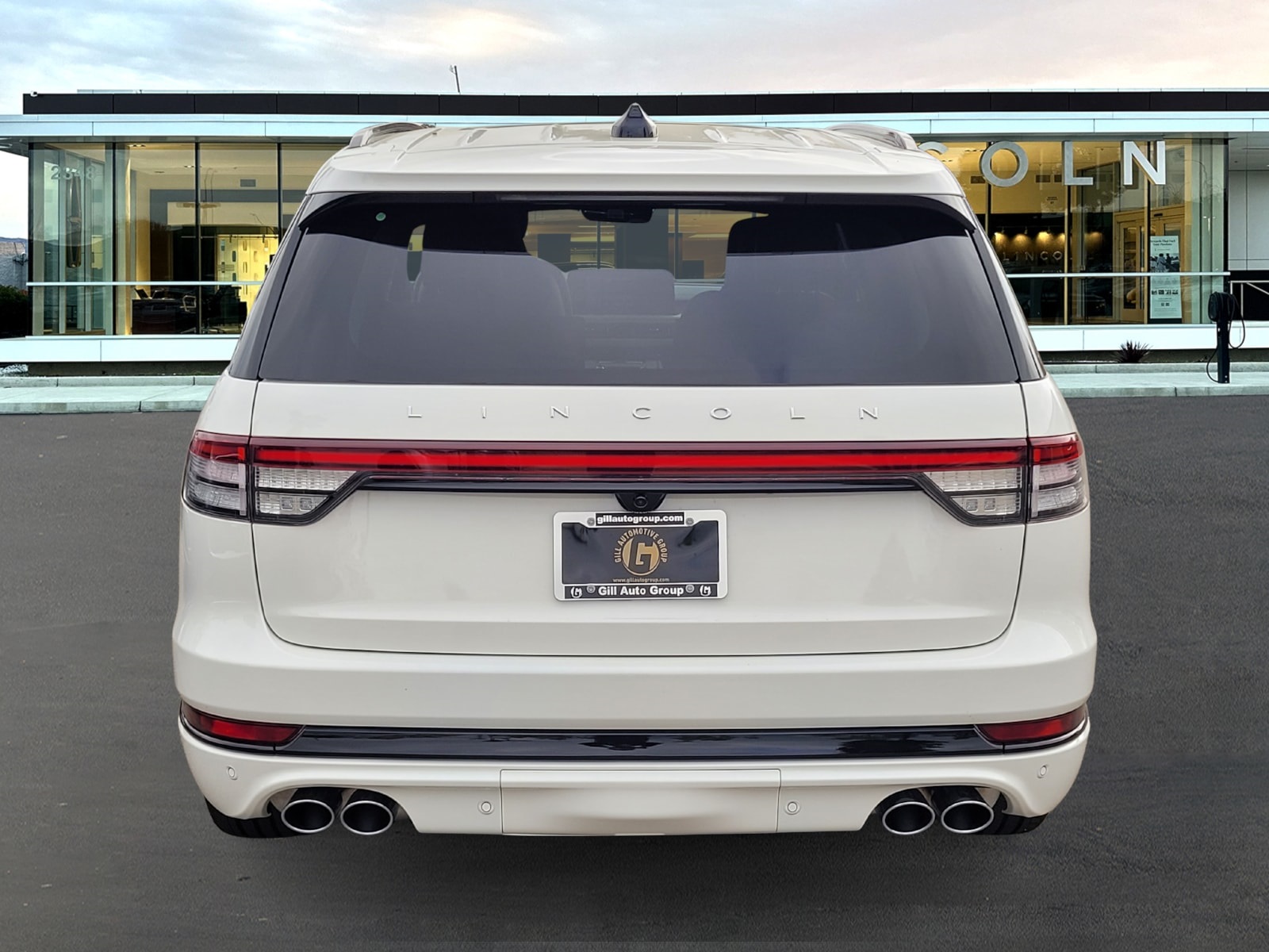 Vehicle image 5 of 12